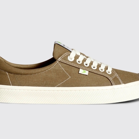 Cariuma Sand Contrast Thread Canvas Shoes - Picture 3 of 6
